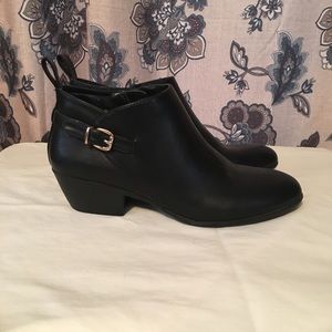 ModCloth Black Ankle Booties